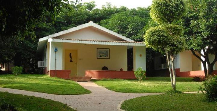 Pragati Resorts Kundakal Luaran gambar